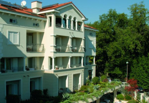 Гостиница Hotel Villa Vera  Ловран